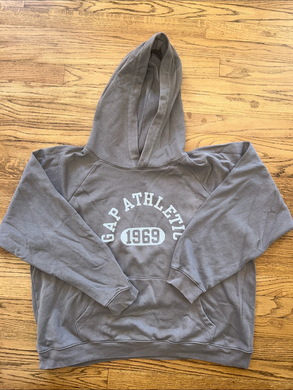 GAP Women’s Crewneck Hoodie in Gray with 1969 Graphic- vintage grey